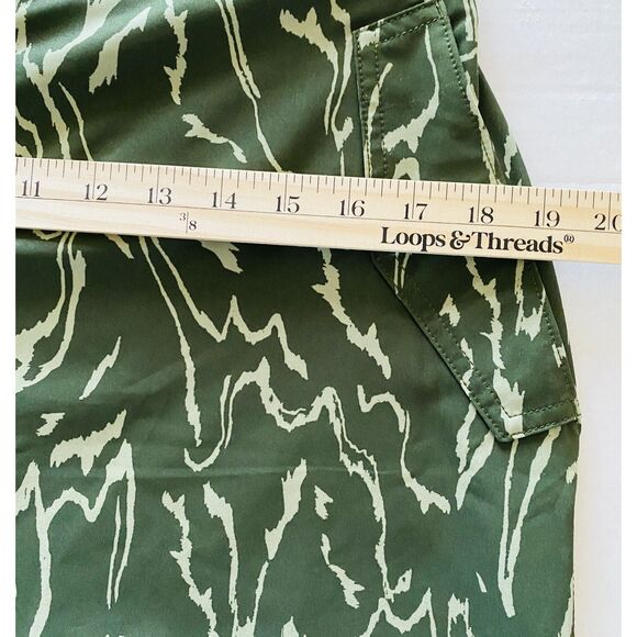 Athleta Vienna Cargo Skort UPF 50+ Olive Eucalyptus Quick Dry Built-In Shorts 12 - Picture 6 of 9
